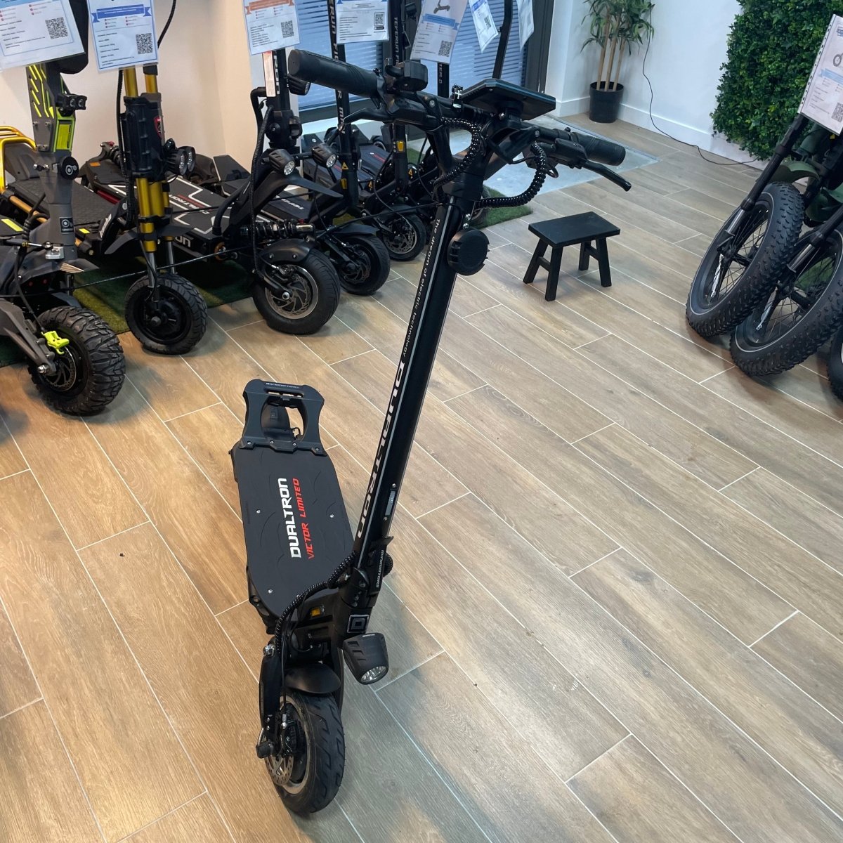 Gebrauchter Dualtron Victor Limited Elektroroller: Generalüberholt
